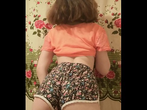 ❤️ Sexy mladá kočka svléká šortky před kamerou. ❤️❌ Porno u cs.tusar.top ☑
